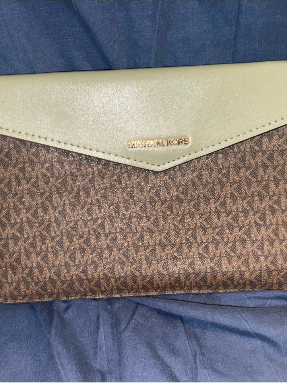 Michael Kors Women’s olive Green Leather Tote with Signature Pouchu